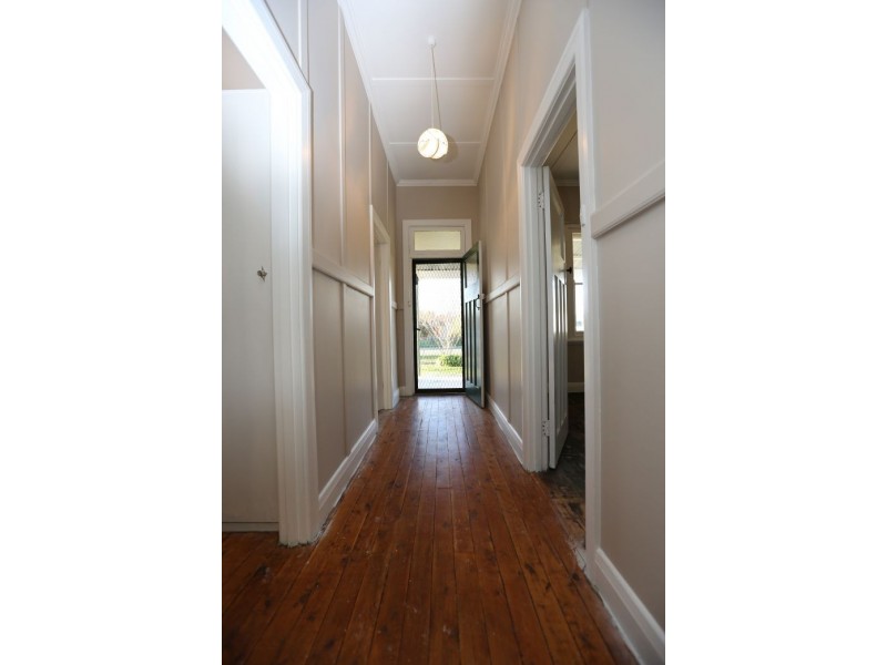 37 South Street, Henty NSW 2658