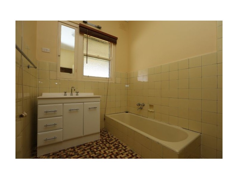 4 Graham Street, Henty NSW 2658