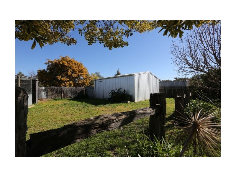 4 Graham Street, Henty NSW 2658