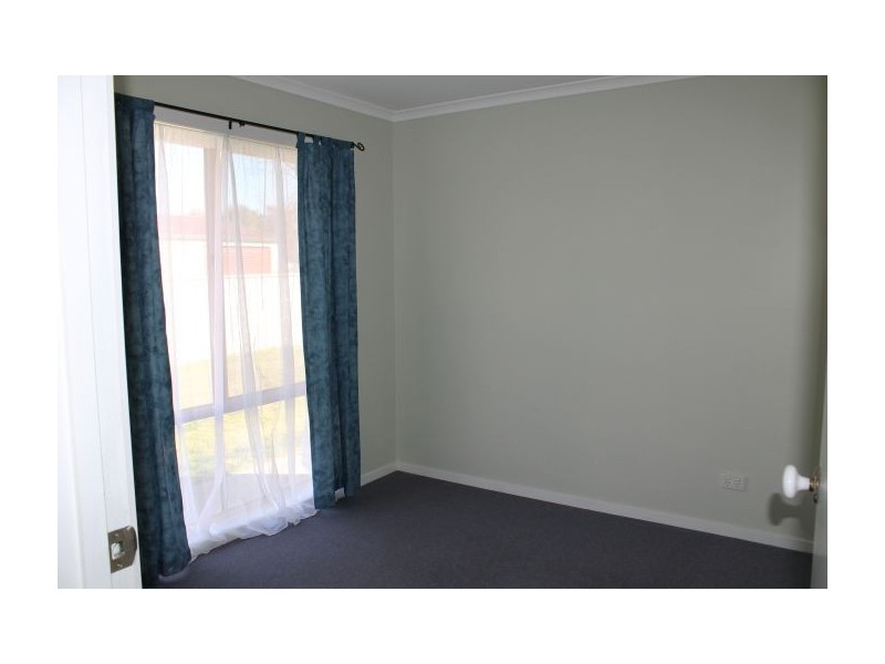 13 Bangalla Place, Lavington NSW 2641