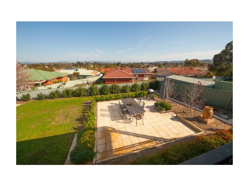 33 Darrambal Way, Springdale Heights NSW 2641