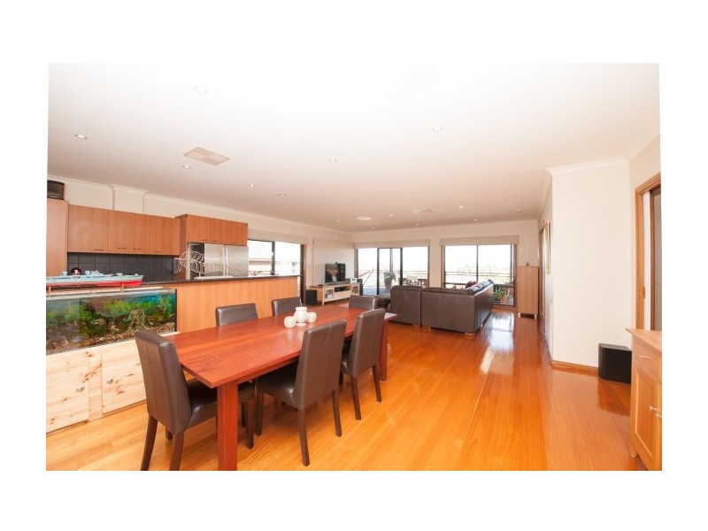 33 Darrambal Way, Springdale Heights NSW 2641