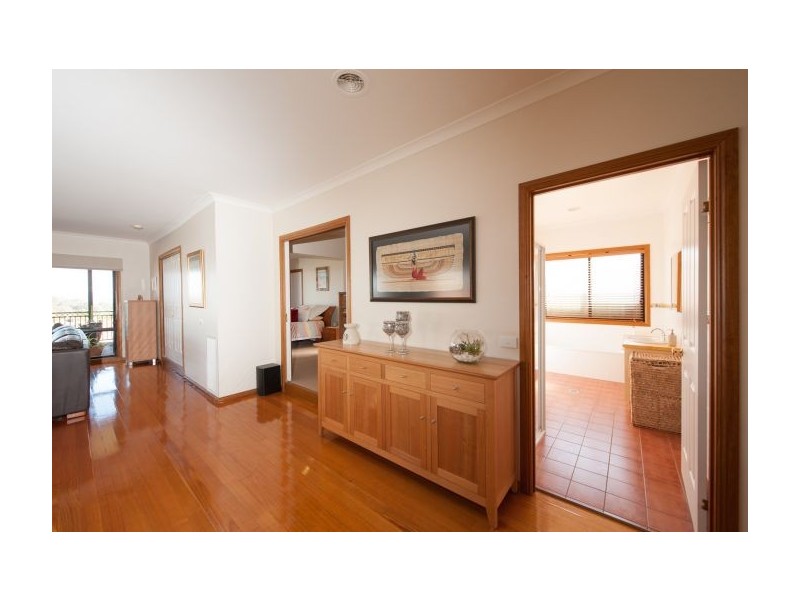 33 Darrambal Way, Springdale Heights NSW 2641