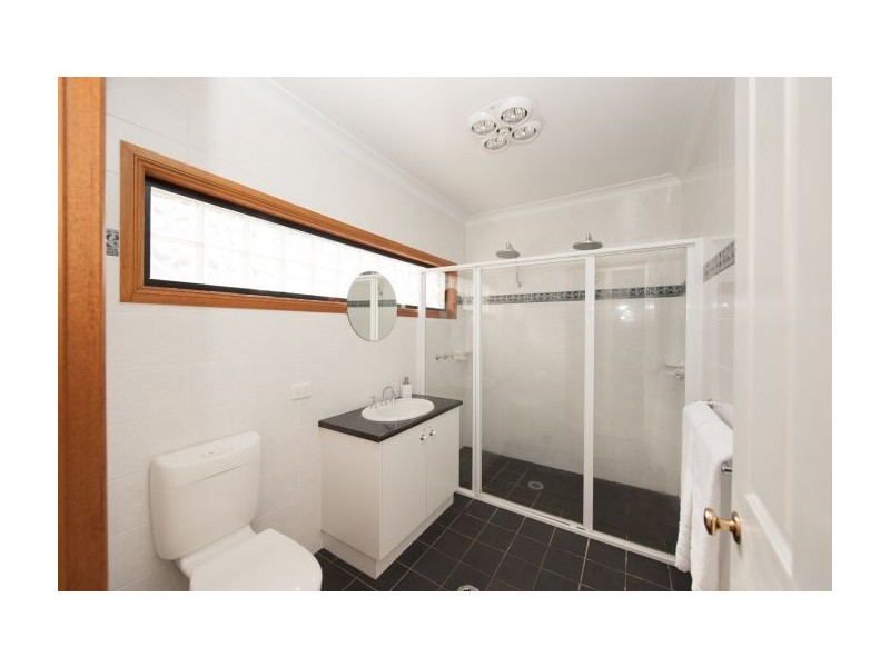 33 Darrambal Way, Springdale Heights NSW 2641