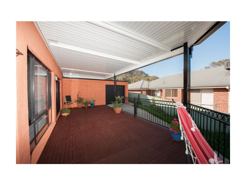 33 Darrambal Way, Springdale Heights NSW 2641