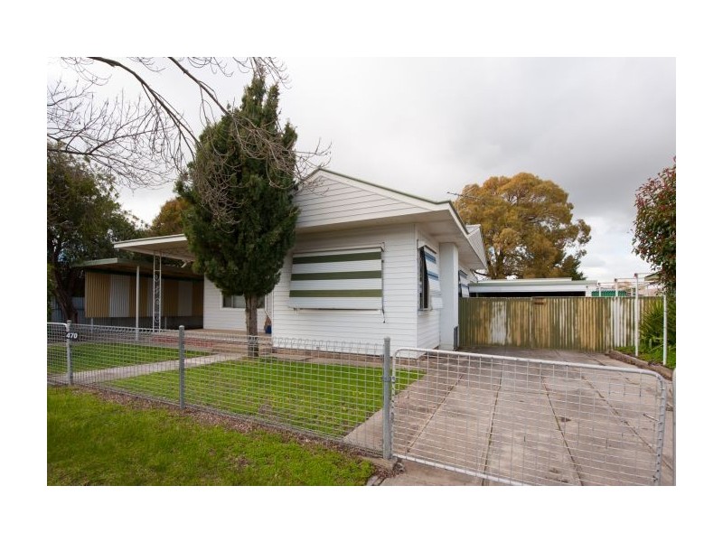 470 Griffith Road, Lavington NSW 2641