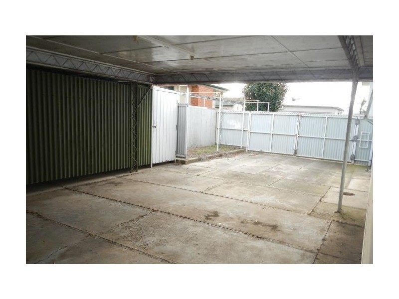 470 Griffith Road, Lavington NSW 2641
