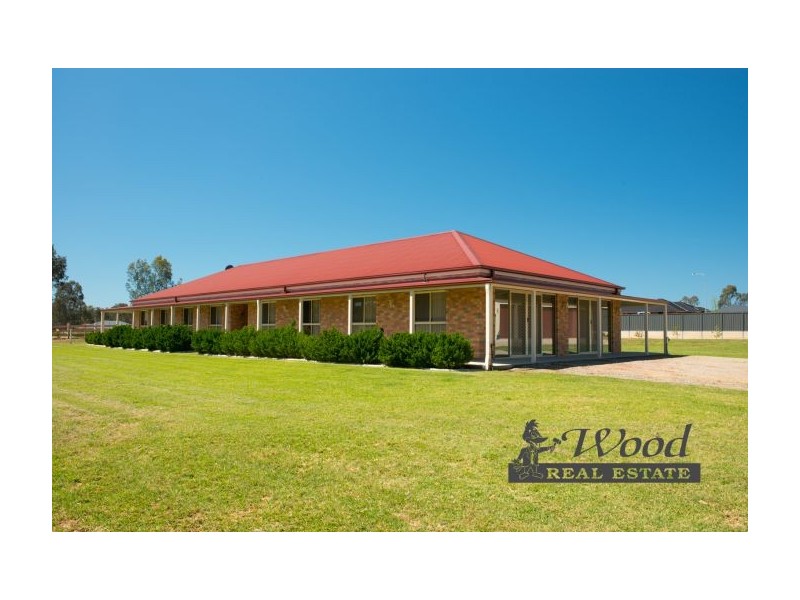 240 Kerrs Rd, Thurgoona NSW 2640