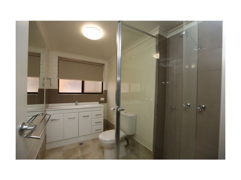 17/429 Mcdonald Road, Lavington NSW 2641