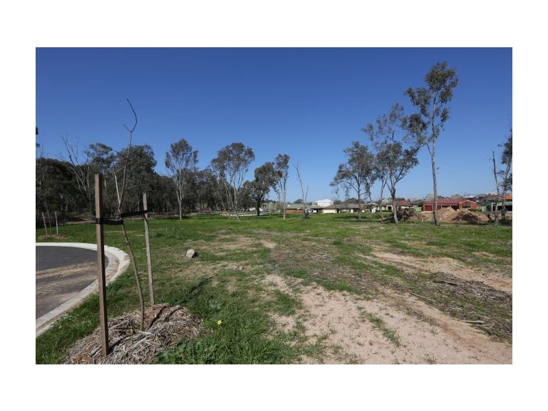 15 Slattery Place, Thurgoona NSW 2640