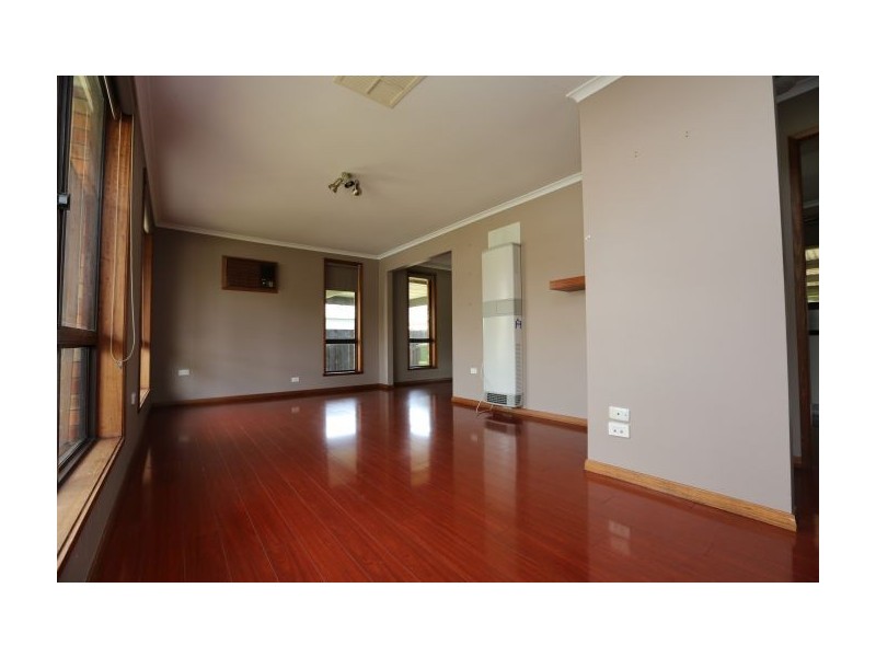 2 Sugargum Rd, Thurgoona NSW 2640