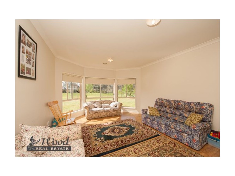 123 Pioneer Drive, Jindera NSW 2642