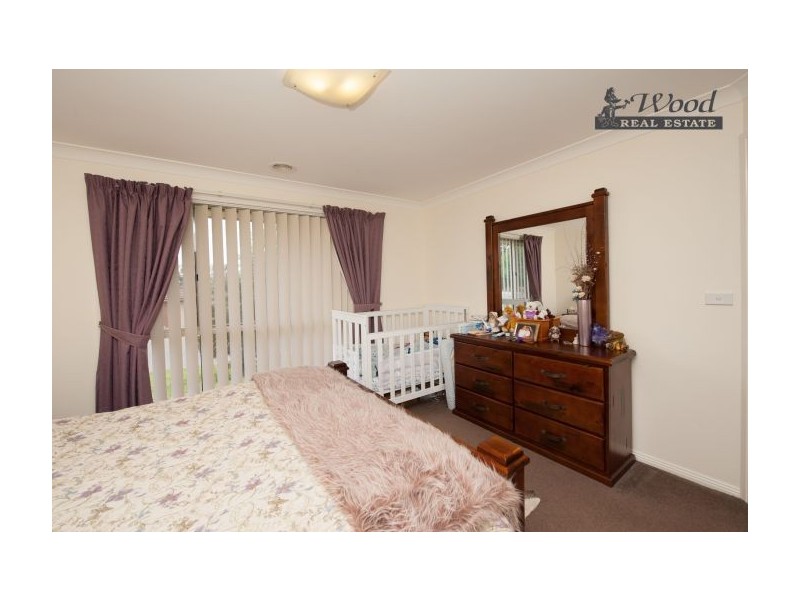 21 Squirrel Glider Drive, Thurgoona NSW 2640