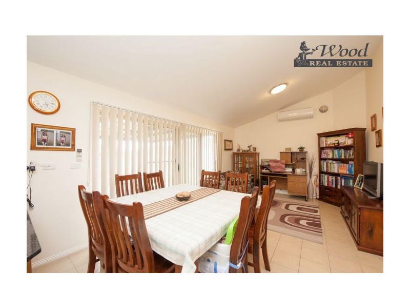 21 Squirrel Glider Drive, Thurgoona NSW 2640