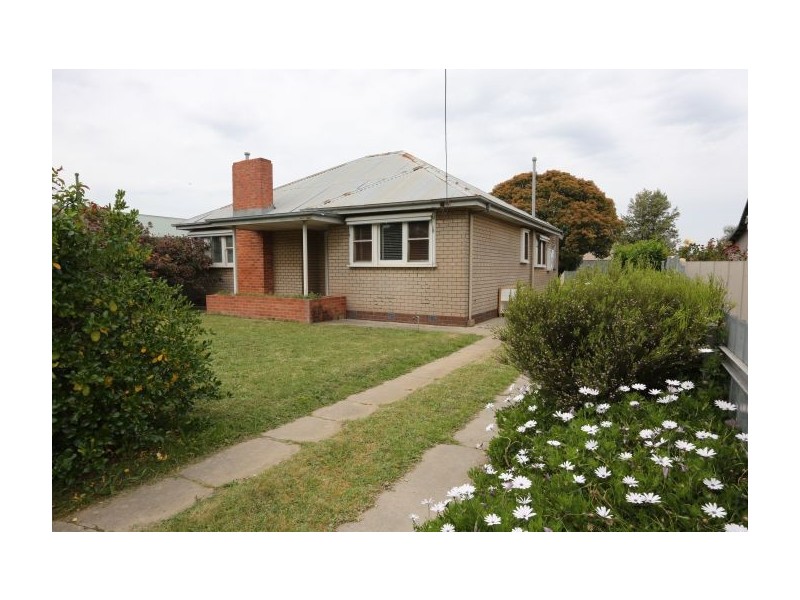 1044 Caratel Street, North Albury NSW 2640
