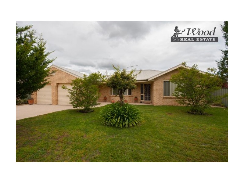 50 The Avenue, Thurgoona NSW 2640
