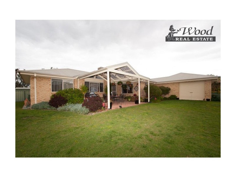 50 The Avenue, Thurgoona NSW 2640