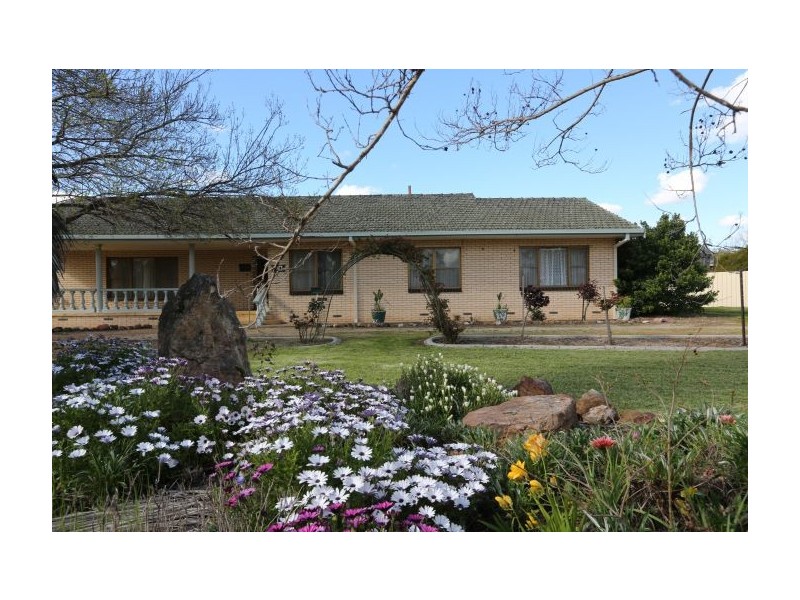 30 Rosler Parade, Henty NSW 2658