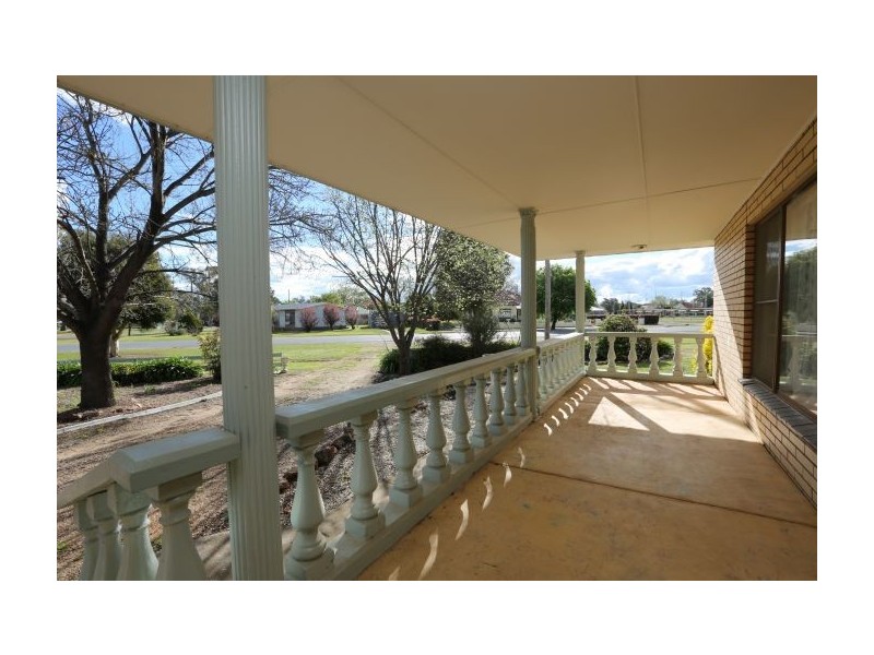 30 Rosler Parade, Henty NSW 2658