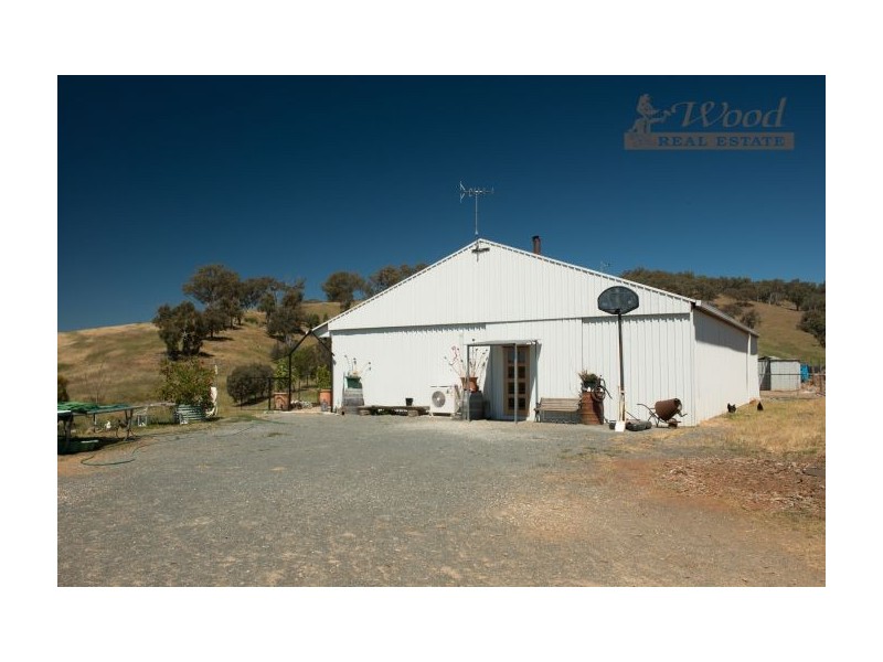 76 Tinmine Rd, Mullengandra NSW 2644