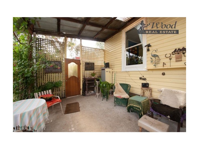 209 Alexandra St, East Albury NSW 2640