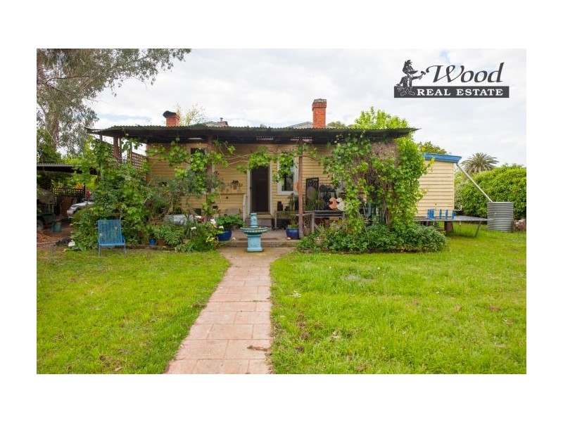 209 Alexandra St, East Albury NSW 2640
