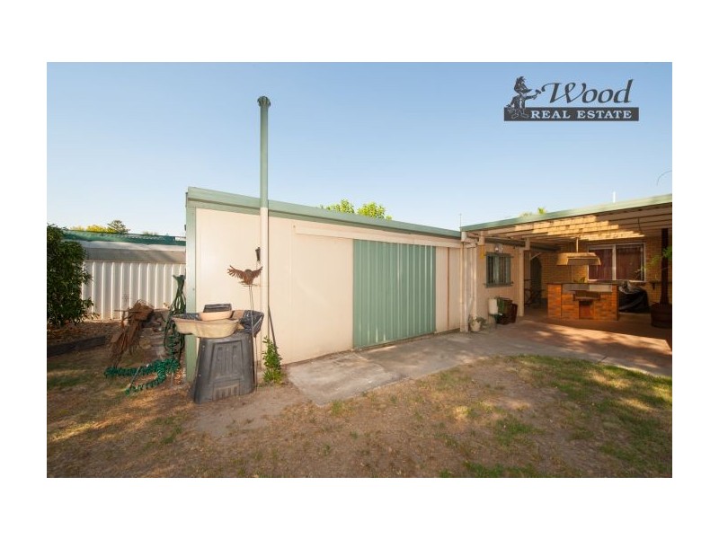 393 English Avenue, Lavington NSW 2641