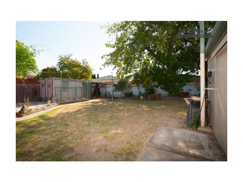 393 English Avenue, Lavington NSW 2641