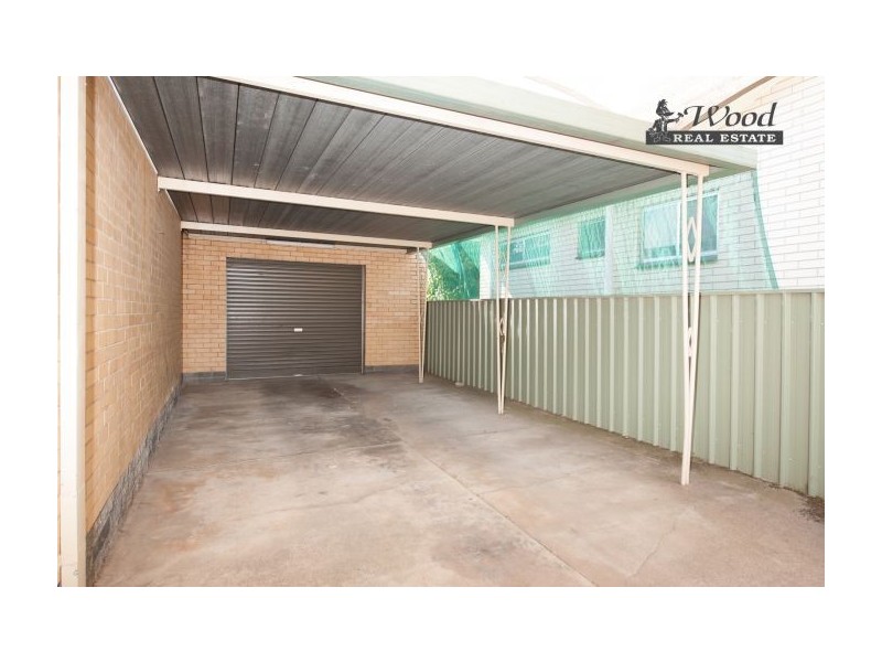 393 English Avenue, Lavington NSW 2641