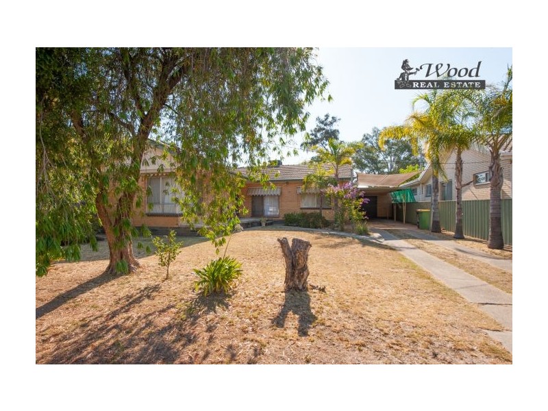 393 English Avenue, Lavington NSW 2641