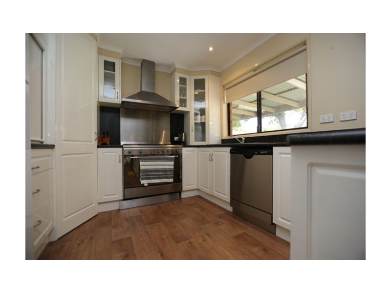 16 Brigalow Court, Thurgoona NSW 2640