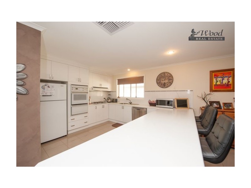 20 Fry Road, Thurgoona NSW 2640