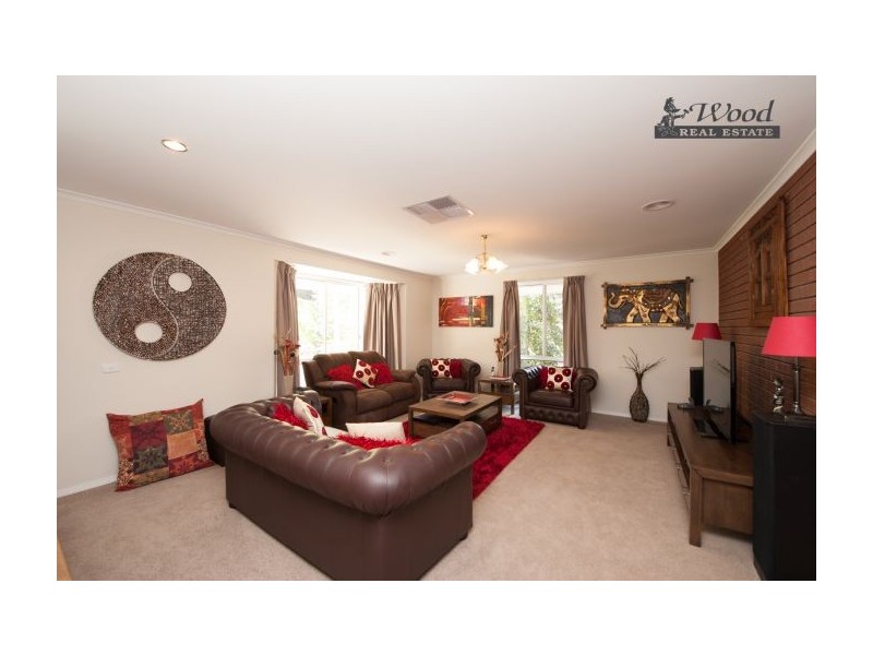 20 Fry Road, Thurgoona NSW 2640