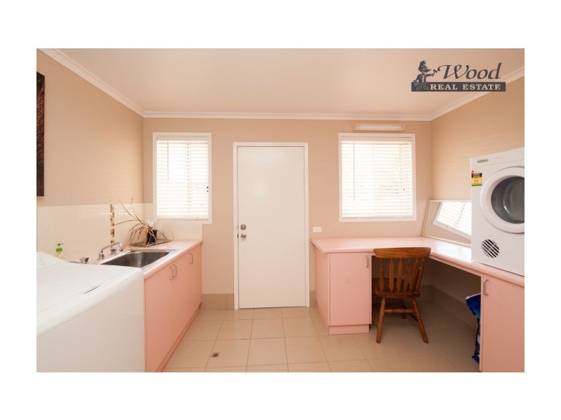 20 Fry Road, Thurgoona NSW 2640