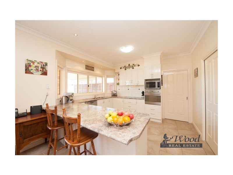 240 Kerrs Road, Albury NSW 2640