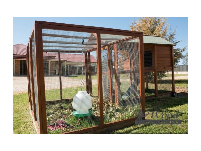 240 Kerrs Road, Albury NSW 2640