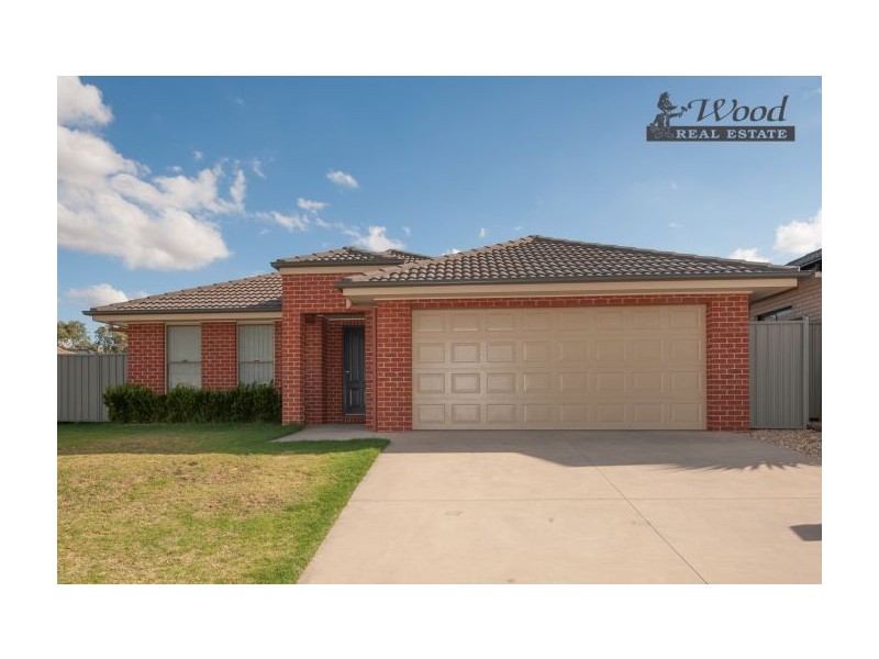 9 Firetail Street, Thurgoona NSW 2640