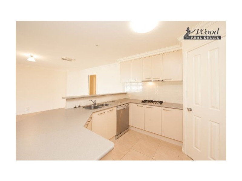 9 Firetail Street, Thurgoona NSW 2640