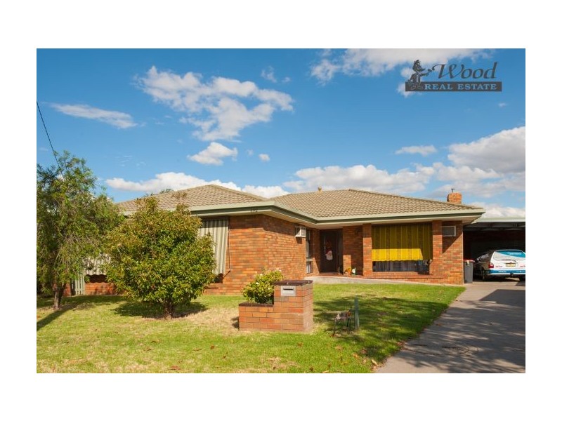 492 Laramee Drive, Lavington NSW 2641