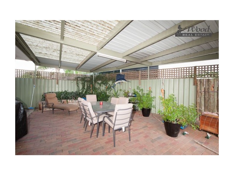 492 Laramee Drive, Lavington NSW 2641