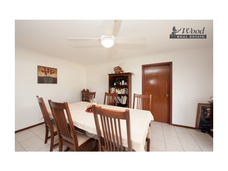 492 Laramee Drive, Lavington NSW 2641