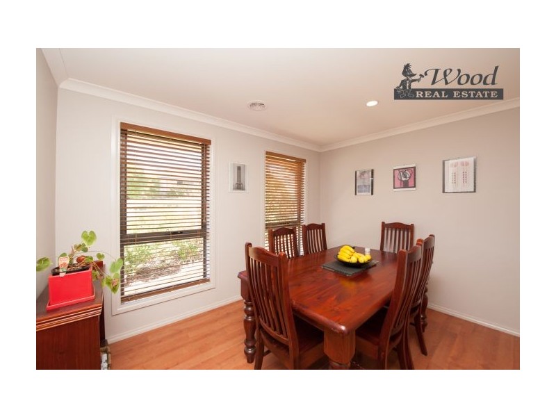 95 Dyrandra Way, Thurgoona NSW 2640