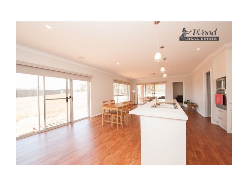 32 Shepherd Court, Thurgoona NSW 2640