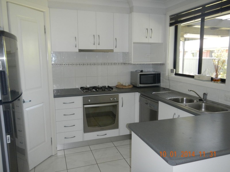 2 Guthega Court, Thurgoona NSW 2640