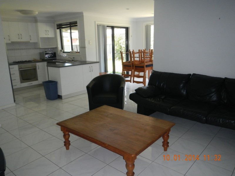 2 Guthega Court, Thurgoona NSW 2640