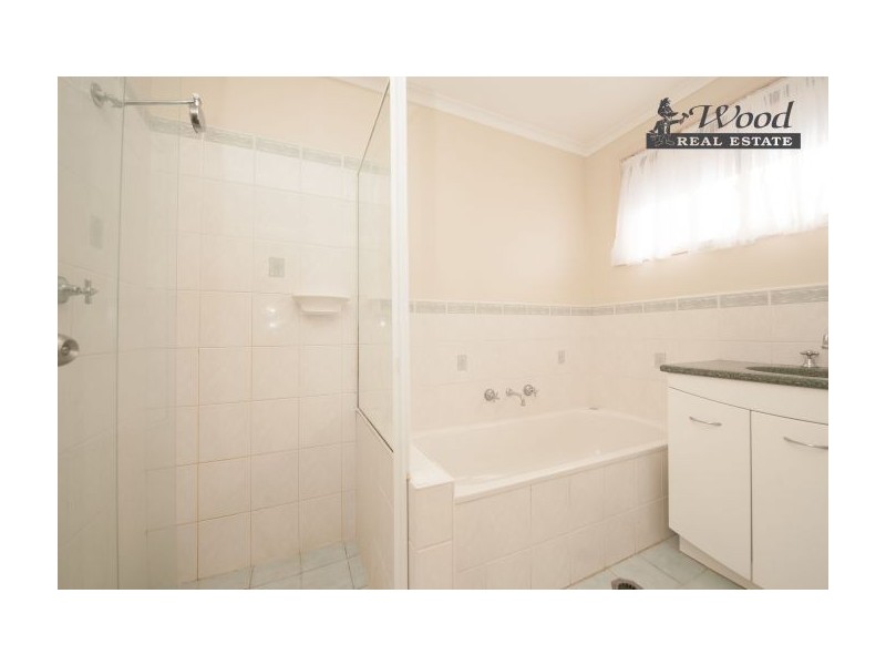 419 Kaitlers Road, Lavington NSW 2641