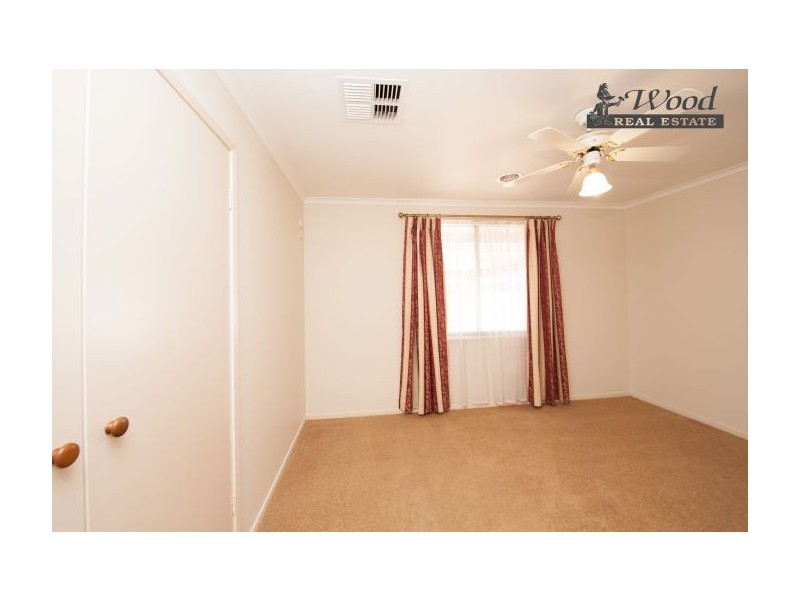 419 Kaitlers Road, Lavington NSW 2641