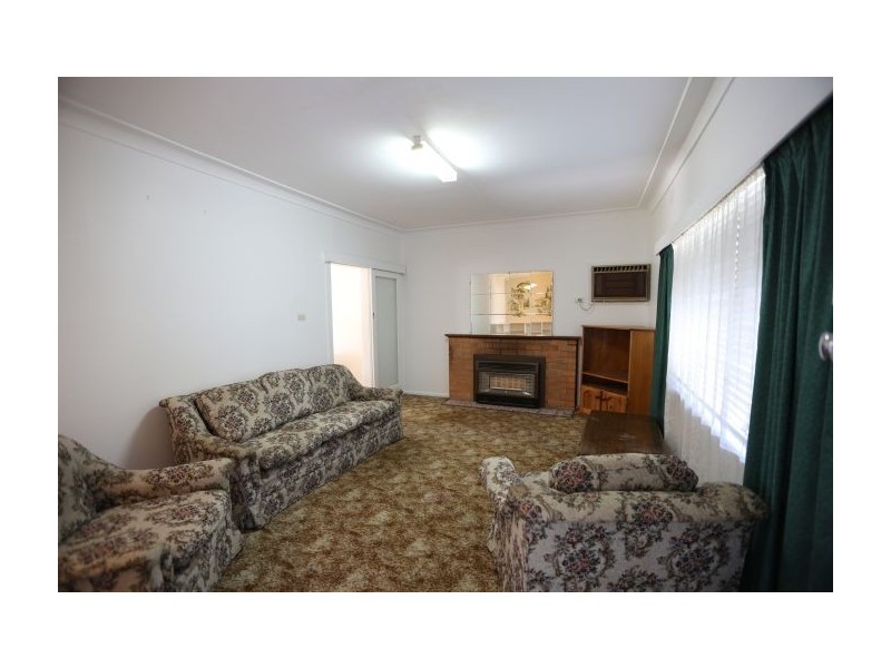 419 Dick Rd, Lavington NSW 2641