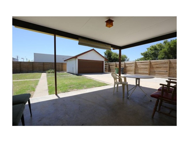 419 Dick Rd, Lavington NSW 2641