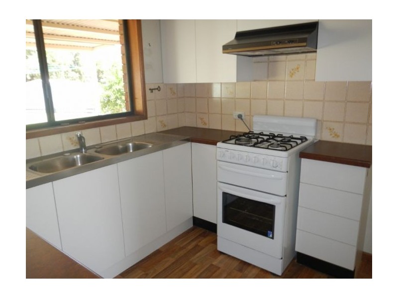 4 Candlebark Street, Thurgoona NSW 2640